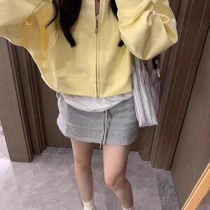 Light Yellow Scuba-Like Full-Zip Hoodie S/M